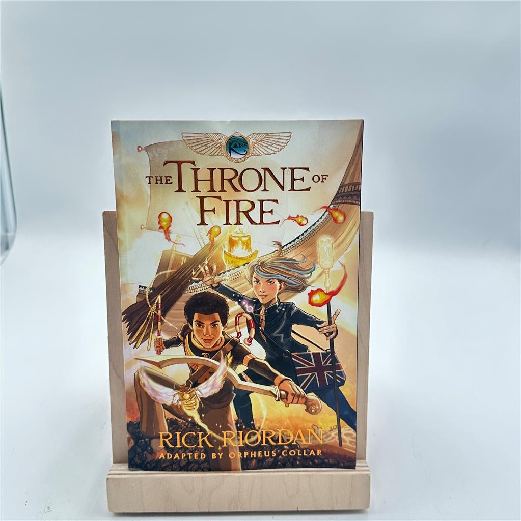 The Throne of Fire (Kane ), The Graphic Novel - paperback Riordan, Rick