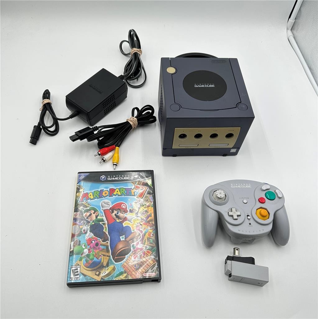 Nintendo GameCube  - Indigo with wavebird contorller and Mario Party 7