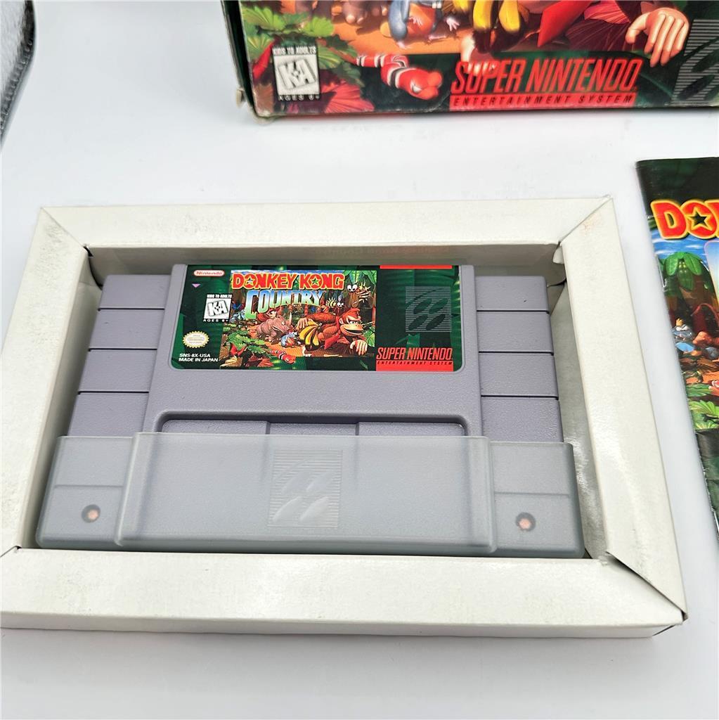 Donkey Kong Country (Super Nintendo Entertainment System, 1994)