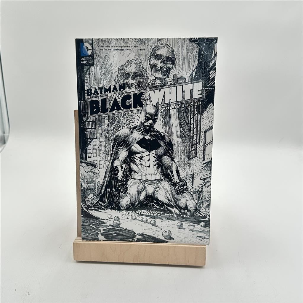 D.C Comics Batman: Black and White Volume 4 2014 Paperback