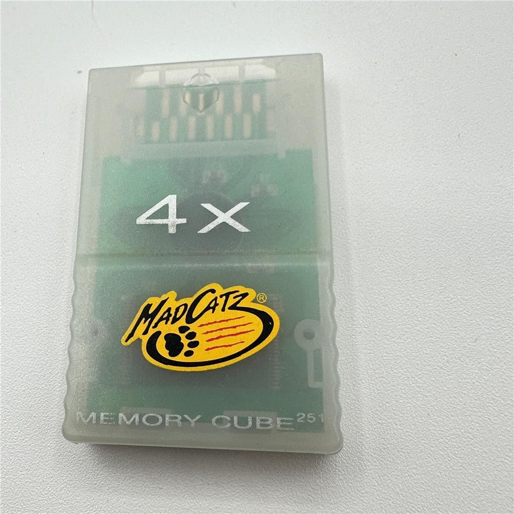 4x Mad Catz White  Memory Cube Card Nintendo GameCube