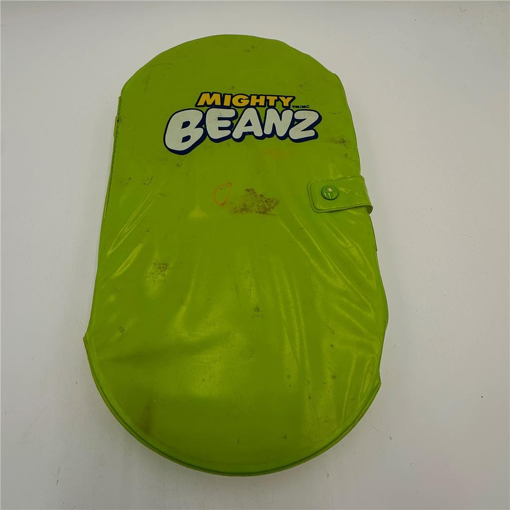 60 Mighty Beanz With Green Case