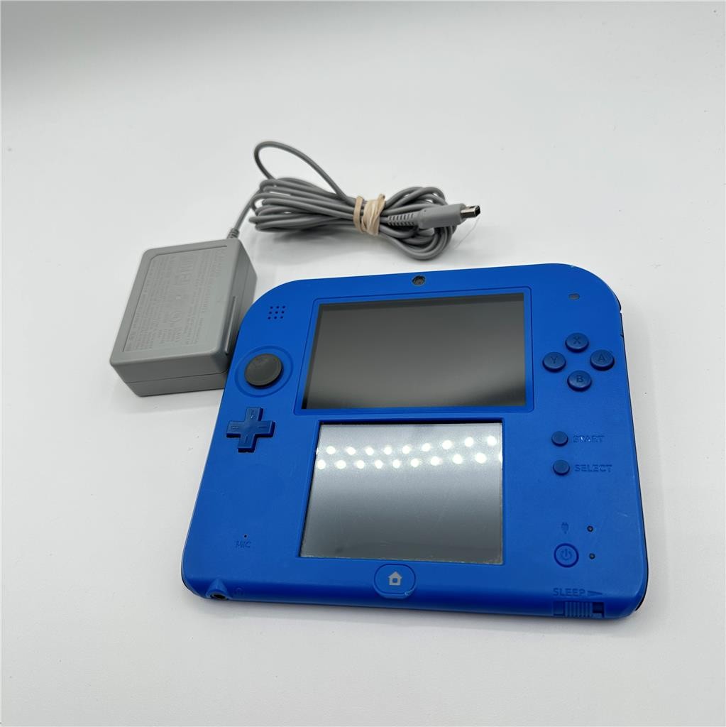 Nintendo 2DS Electric Blue with AC Adapter Ractory Reset Good Screens