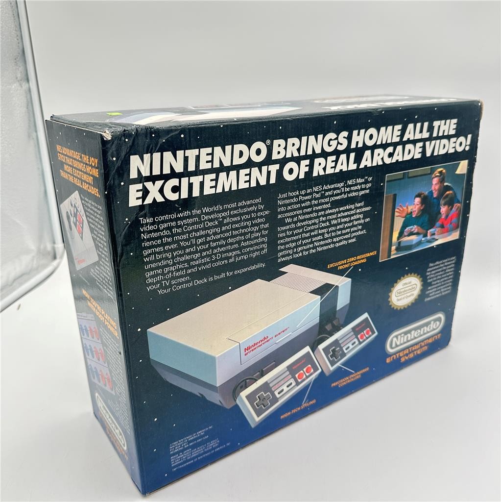 Nintendo NES Control Deck Home Console -Gray with Box, Tray & Inserts Not Tested