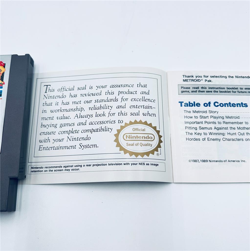 Metroid  -with  Star Code Manual (Nintendo NES, 1987)