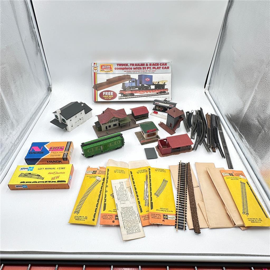 Lot of Model Trains, Tracks and Buildings Please See Pictures
