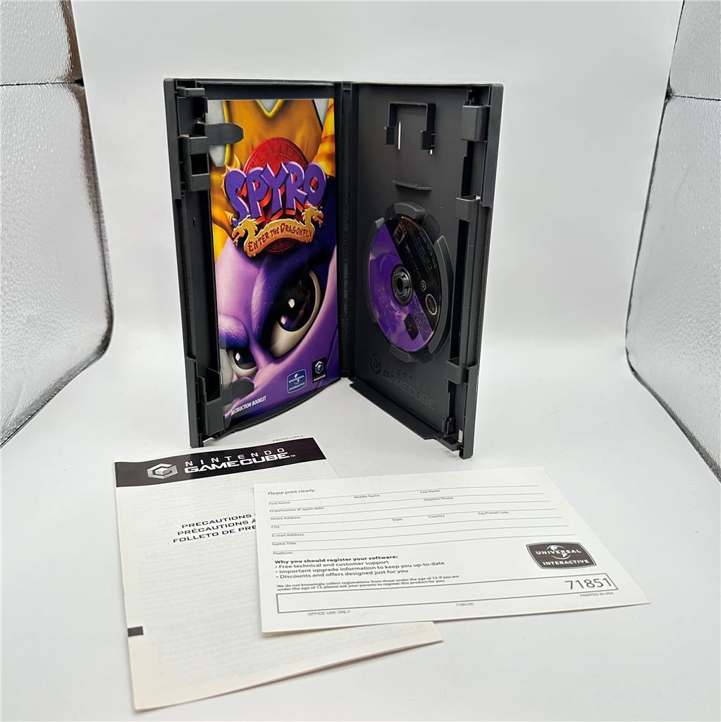 Spyro: Enter the Dragonfly (Nintendo GameCube, 2002) CIB WITH REG CARD
