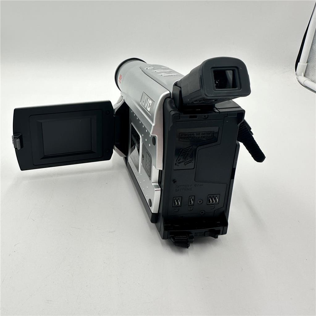 JVC Compact VHS Camcorder VHSC Model GR-AXM17U Not Tested