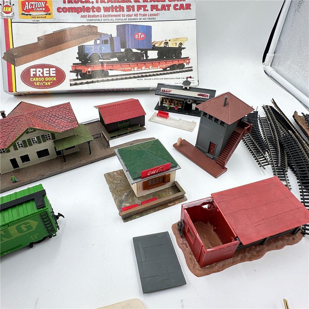 Lot of Model Trains, Tracks and Buildings Please See Pictures