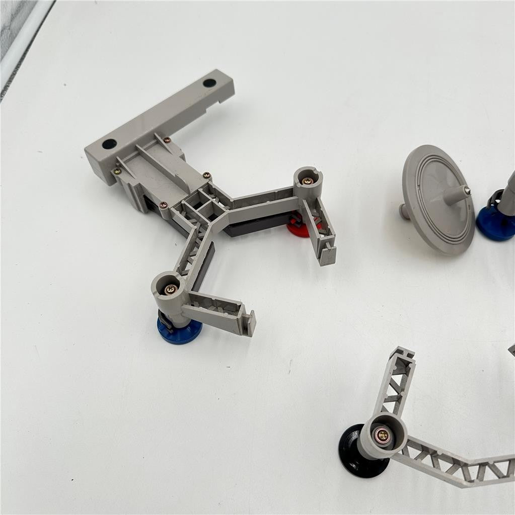NES Nintendo R.O.B Rob the Robot Parts Gyro Spinner See pictures