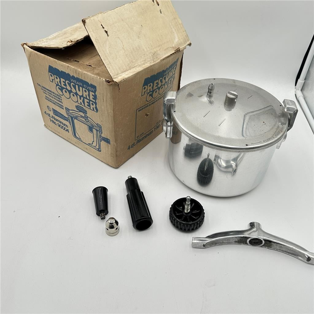 Pressure Cooker Wear-Ever 4 Quart Aluminum 1-No. 90004