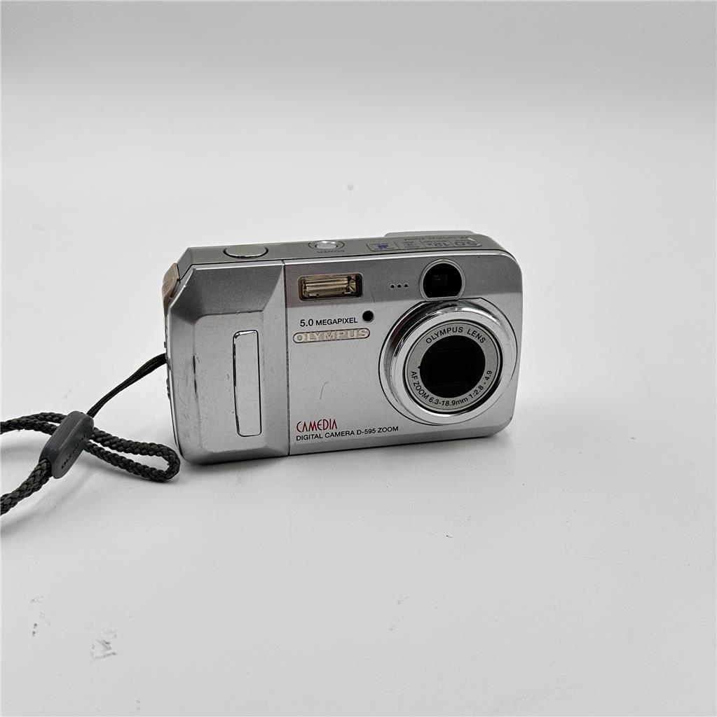 Olympus 5.0 Megapixel Digital Camera Camedia Vintage Compact Part Only