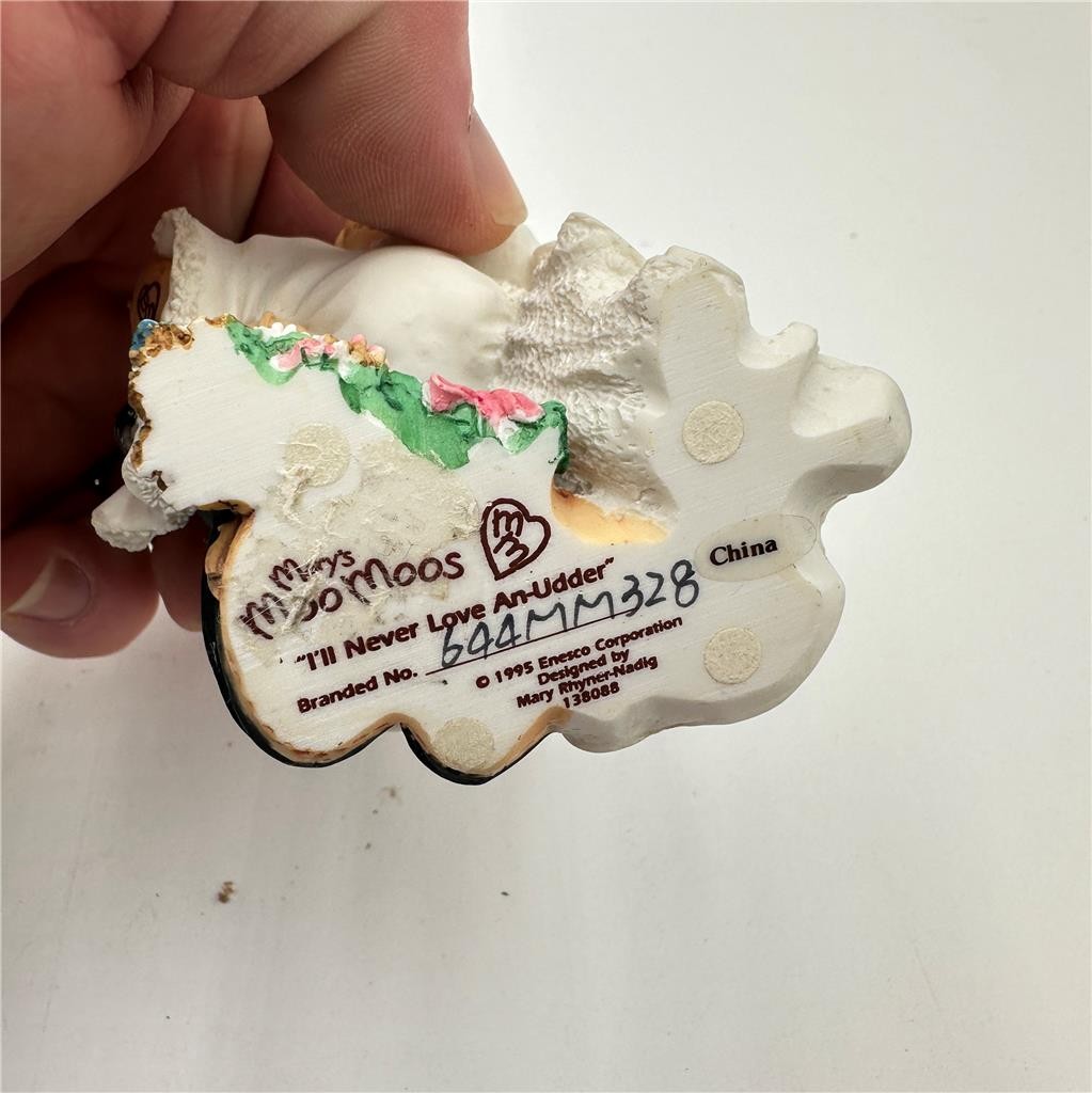 Mary's Moo Moos I'll Never Love An-Udder 1995