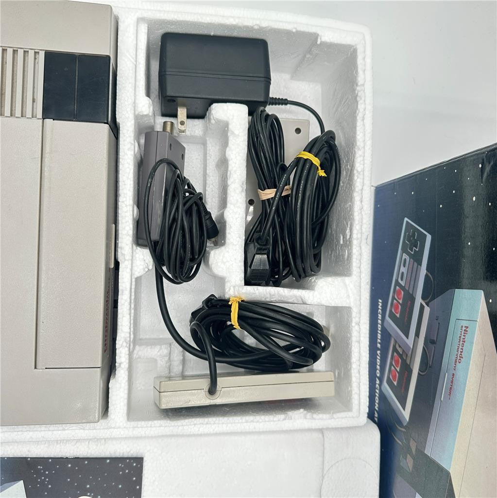 Nintendo NES Control Deck Home Console -Gray with Box, Tray & Inserts Not Tested