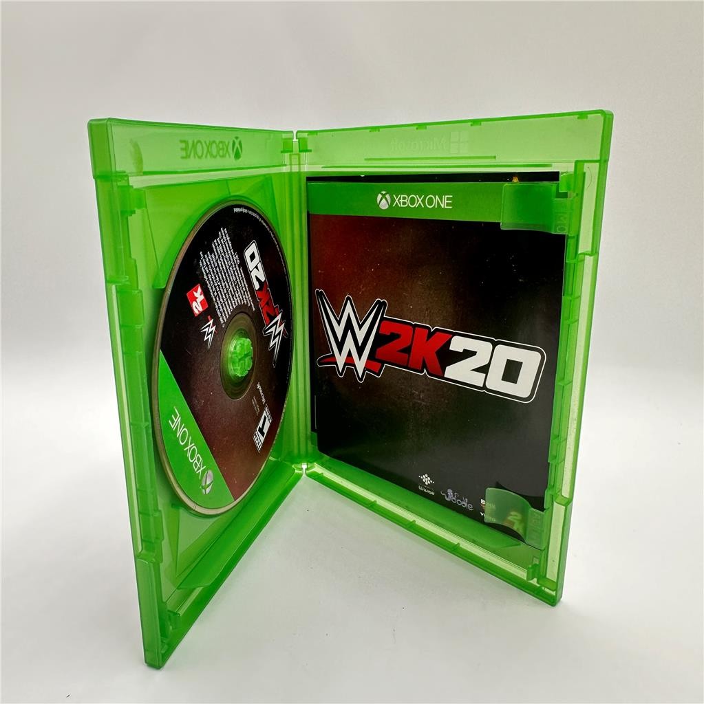 WWE 2K20 Deluxe Edition - Microsoft Xbox One Roman Reigns & Becky Lynch Cover