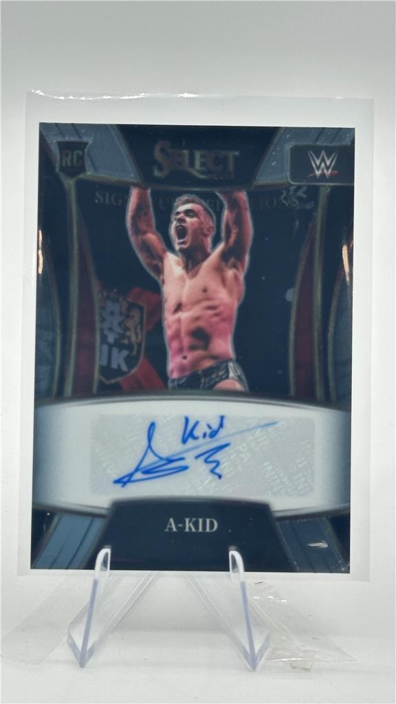 2022 Panini Select WWE - Signature Selections A-Kid #SN-AKD (AU, RC)