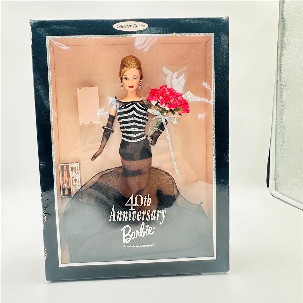 Barbie 40th Anniversary Collector Edition Doll 1999 Mattel 21384