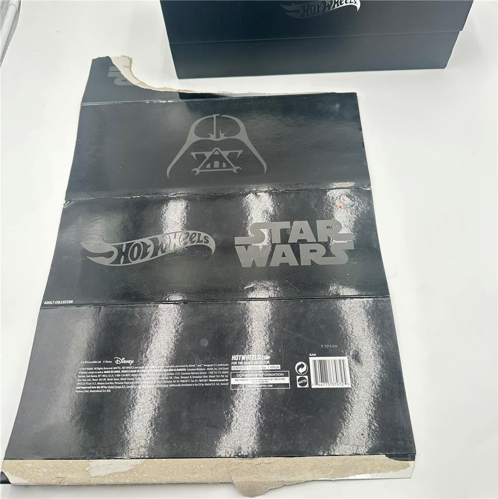 2014 SDCC EXCLUSIVE Hot Wheels Star Wars Darth Vader Lightsaber Disney Mattel