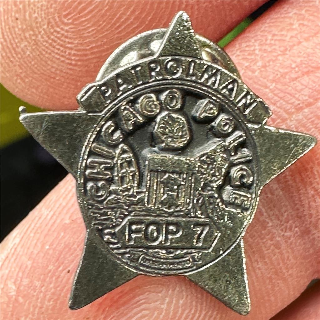 FOP Fraternal Order Of Police #7 Chicago Police Patrol Man Pin