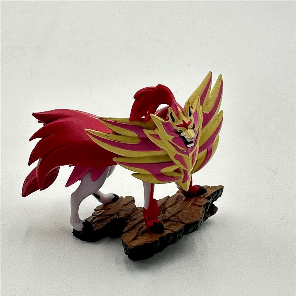 Pokemon Figure Shiny Zamazenta 2023 Collectible Figure 2"