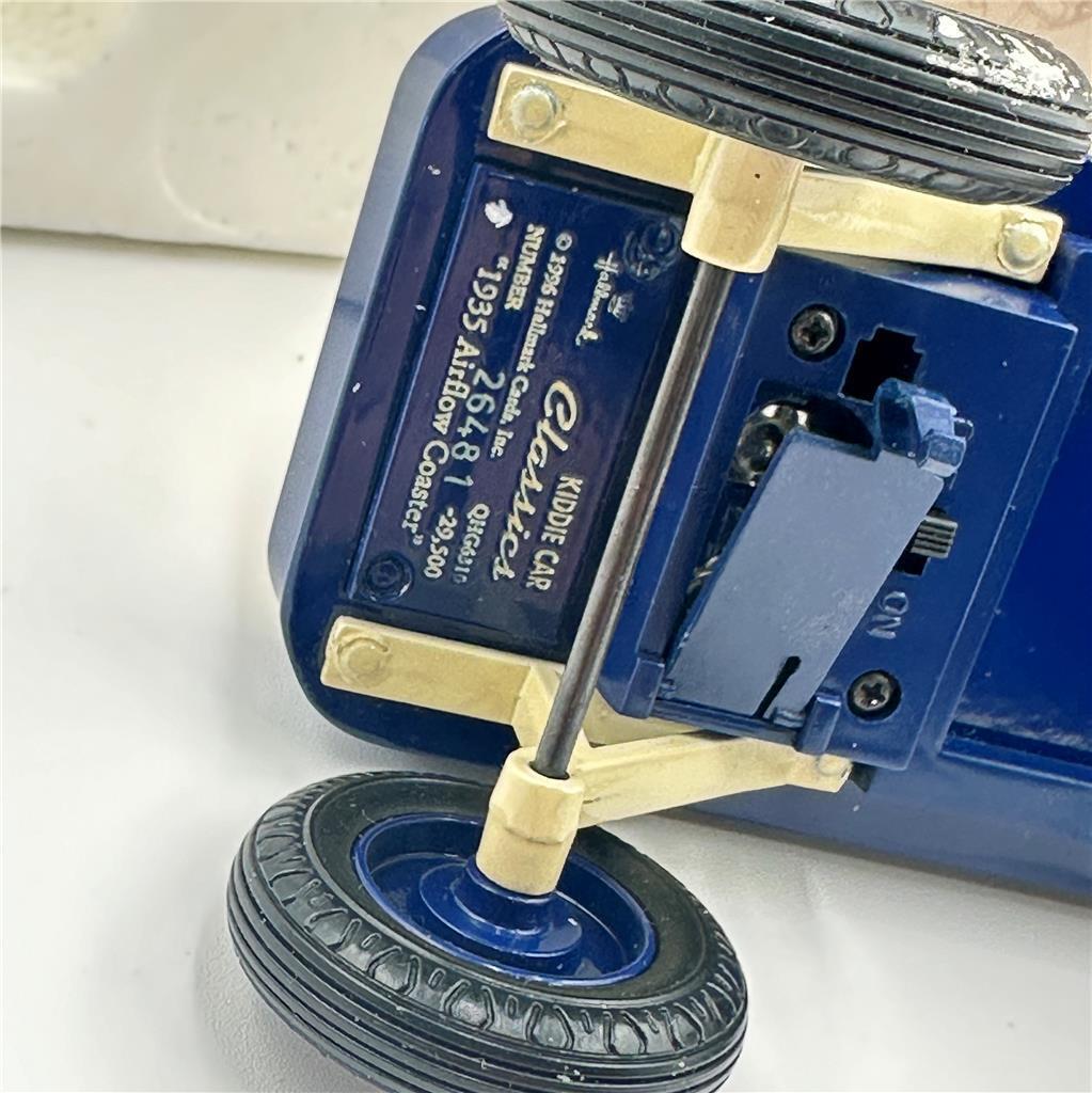 Hallmark Kiddie Car Classics Sidewalk Cruisers 1935 American Airflow Coaster