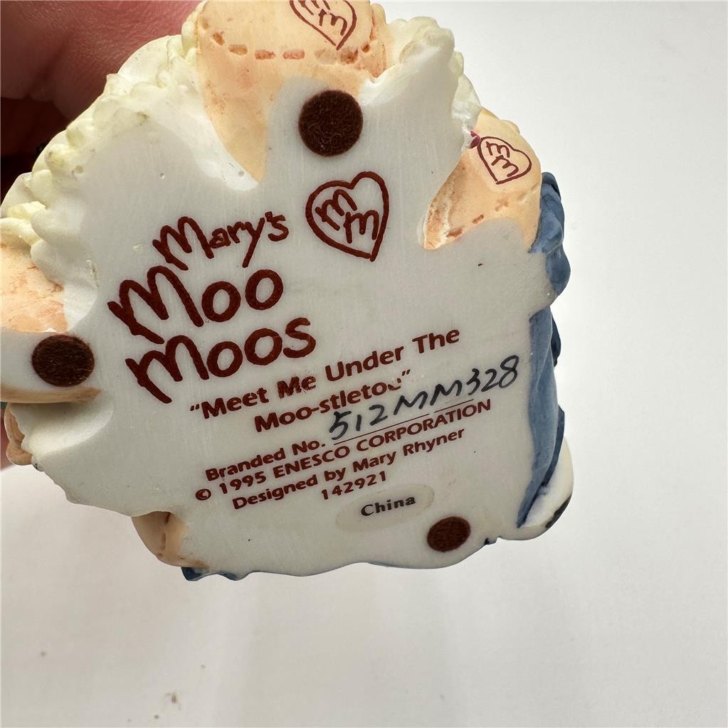 Mary's Moo Moos Meet my Under the Moo-stletoe 1995