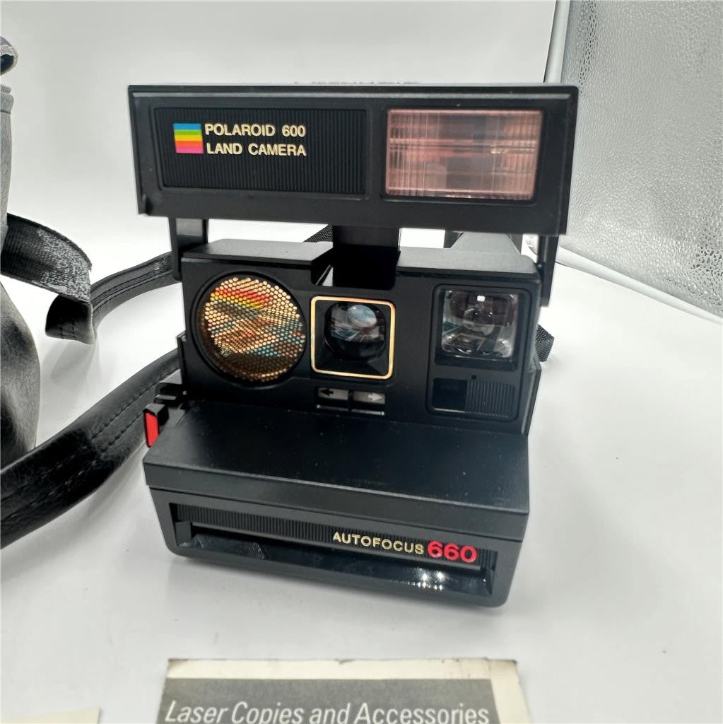 Vtg Polaroid Autofocus 660 w/ Strap and Case Untested