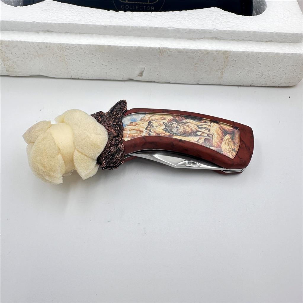 Franklin Mint Wolf Head Collector Knife with Case and Box Very Good Condition