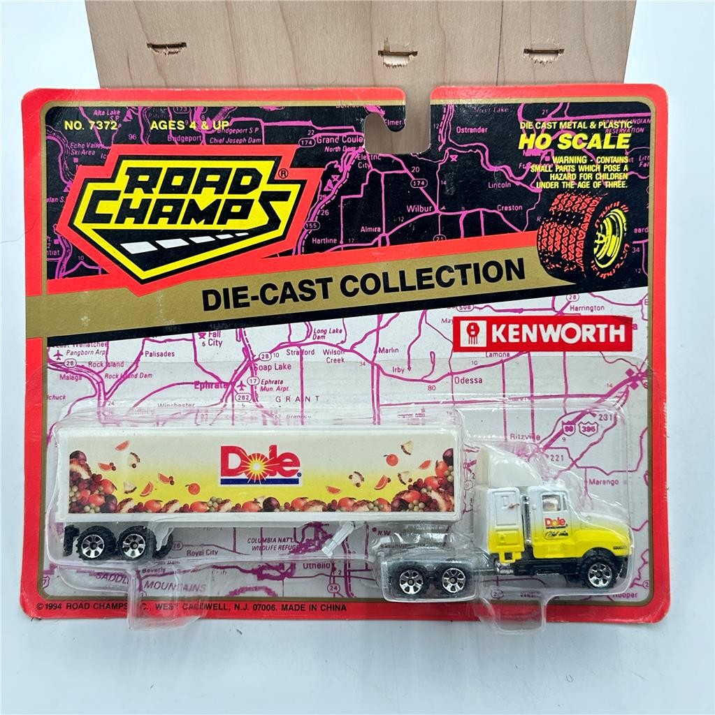 1994 Road Champs Kenworth Truck and Trailer Dole Diecast Collection