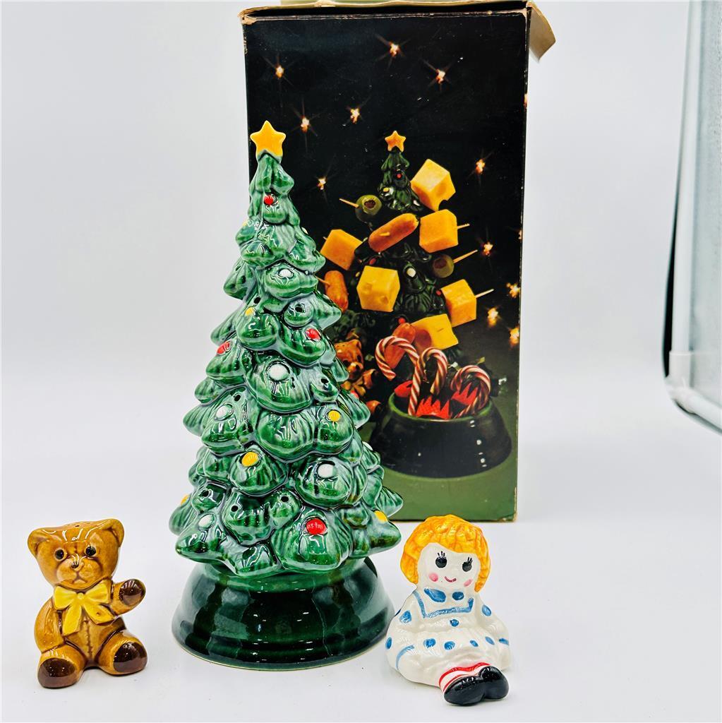 Vintage Avon Merry Christmas Tree Hostess Ceramic Set Centerpiece Salt & Pepper
