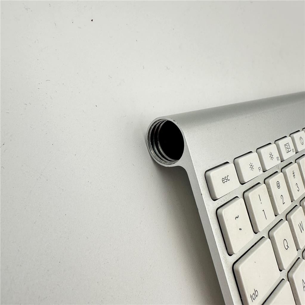 2009 Apple Magic Keyboard 2 (A1314) Untested