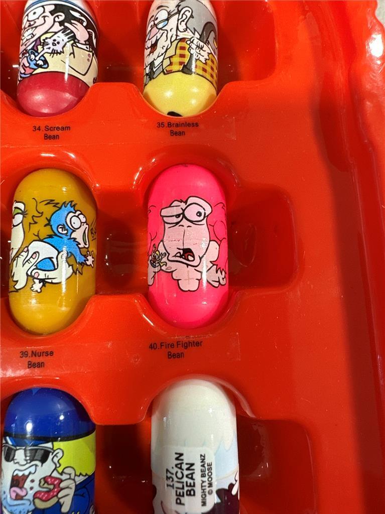 61 Mighty Beanz With Red Case