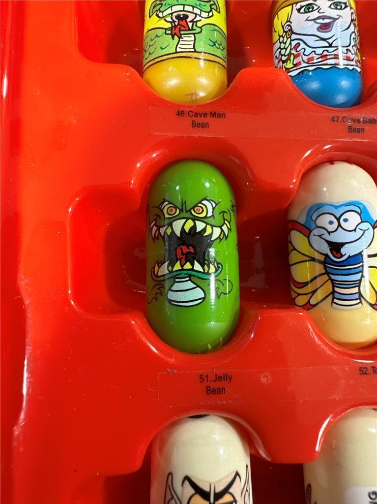 61 Mighty Beanz With Red Case