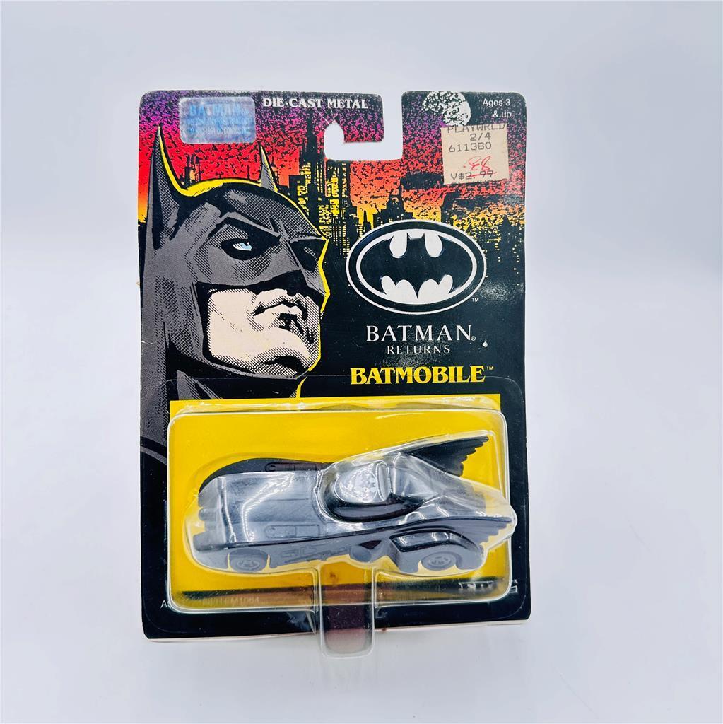 Ertl Batman Returns Die Cast Metal Bat Mobile Car-New on Card