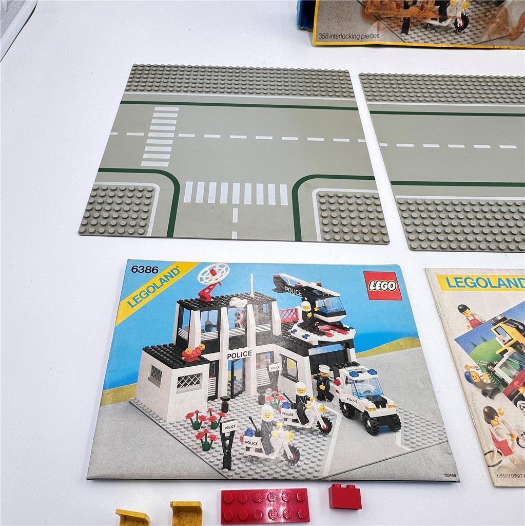 LEGO Town: Police Command Base-Missing pieces-See pictures