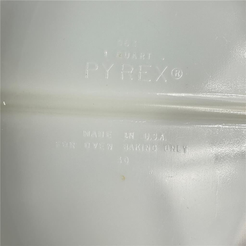 Pyrex Vintage Brown #945C Lid & #063 1 Quart Bottom Oval Divided Casserole Dish