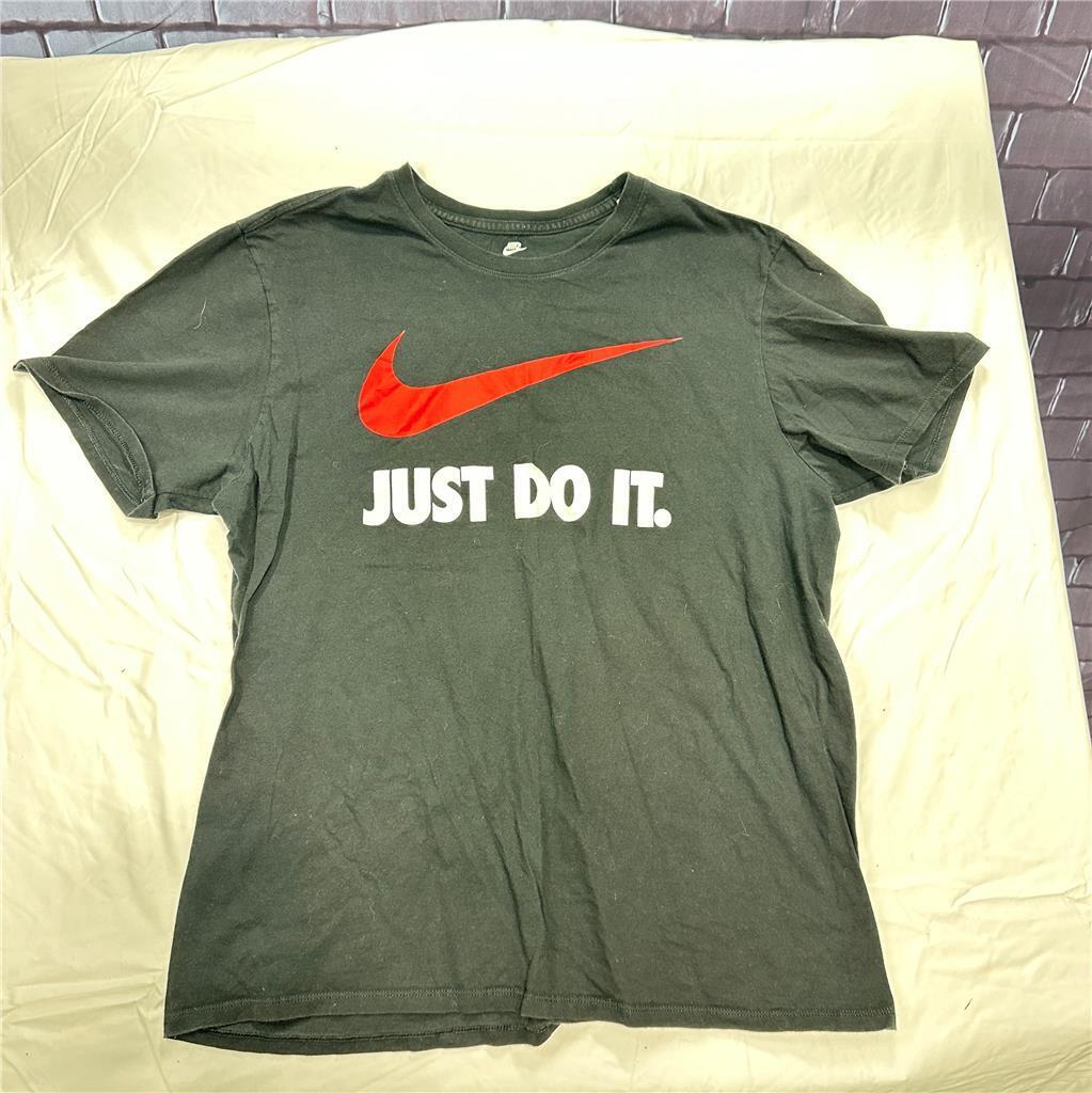 Nike  Just Do It Bkack Tshirt XL B5