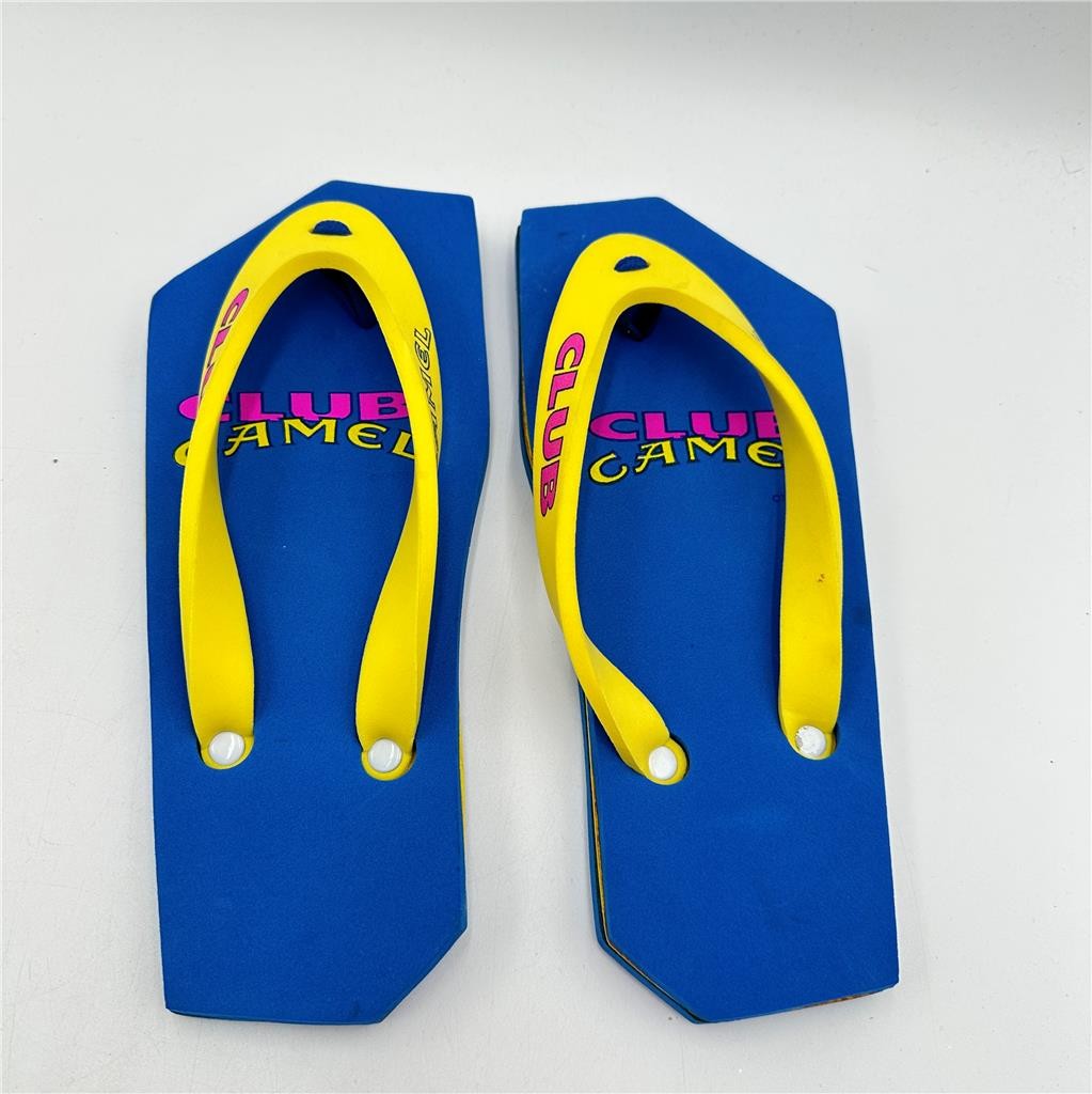 1992 Camel Club Foam Flip Flops  11" X 4.5" Sandals Vintage
