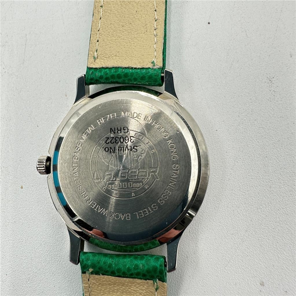 Vtg Women's LA Gear Blue Flower Watch Face Green Band  Untested May Need Battery