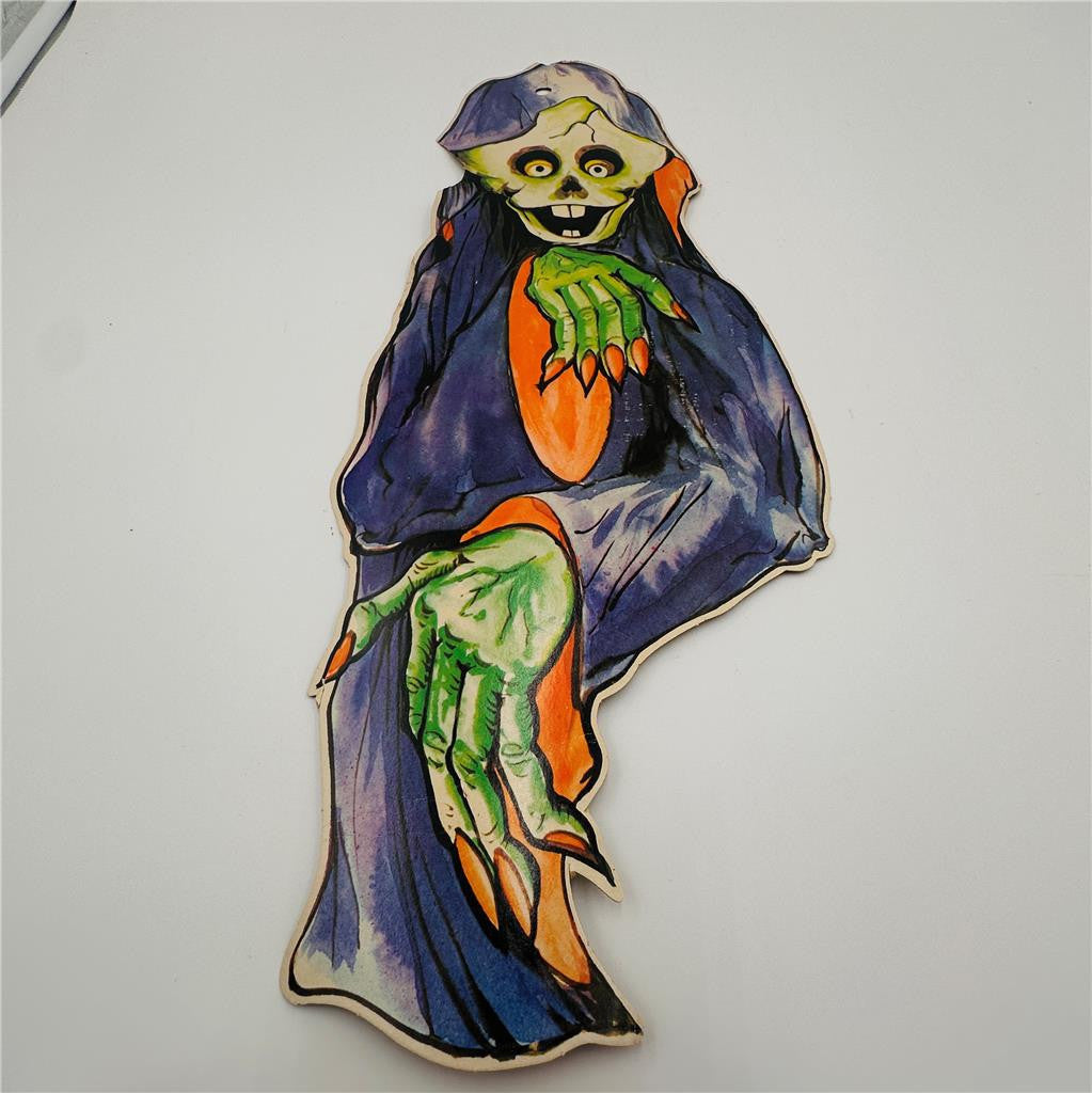 Vtg Vampire/Skull Halloween Die Cut Wall Decoration