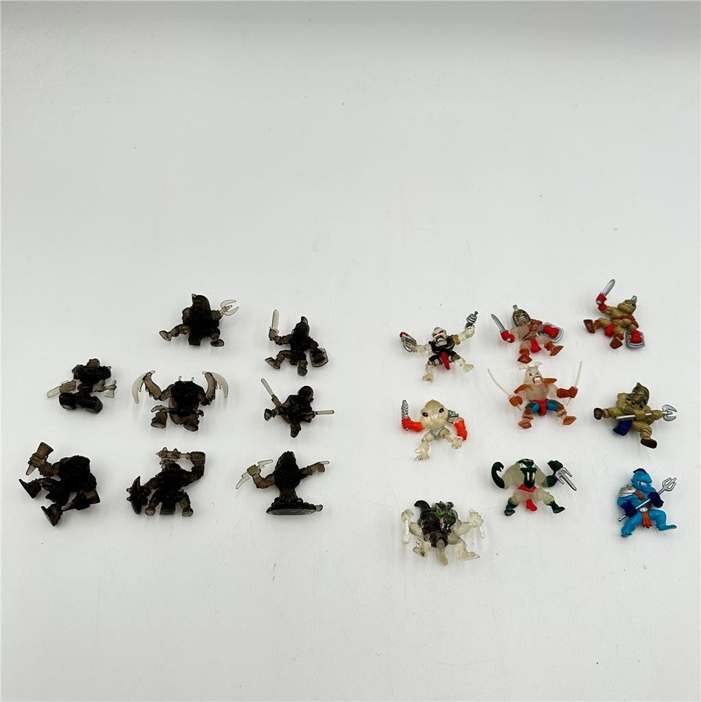 Lot of 17 Fistful of Power Figures