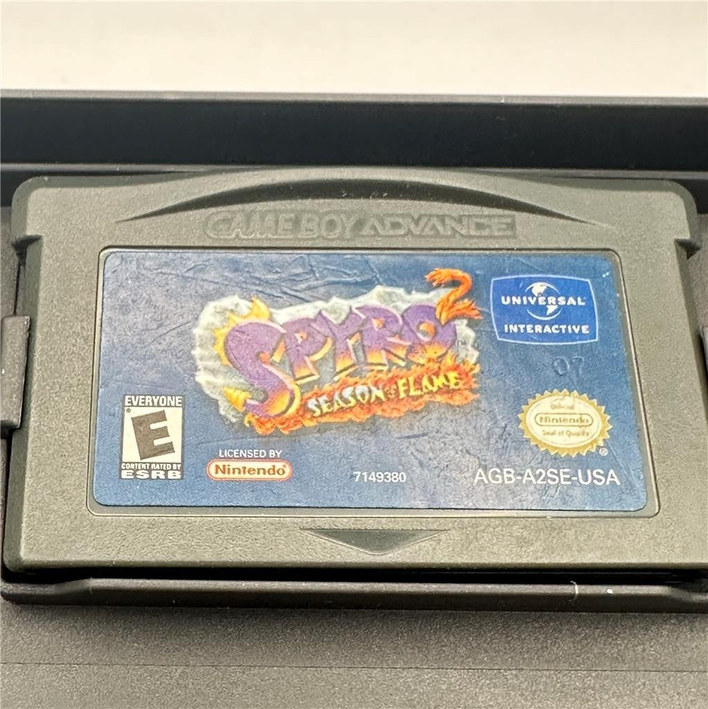 Spyro 2: Season of Flame (Nintendo Game Boy Advance, 2002)
