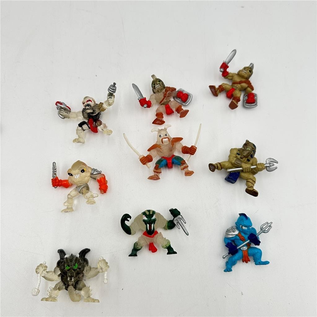 Lot of 17 Fistful of Power Figures