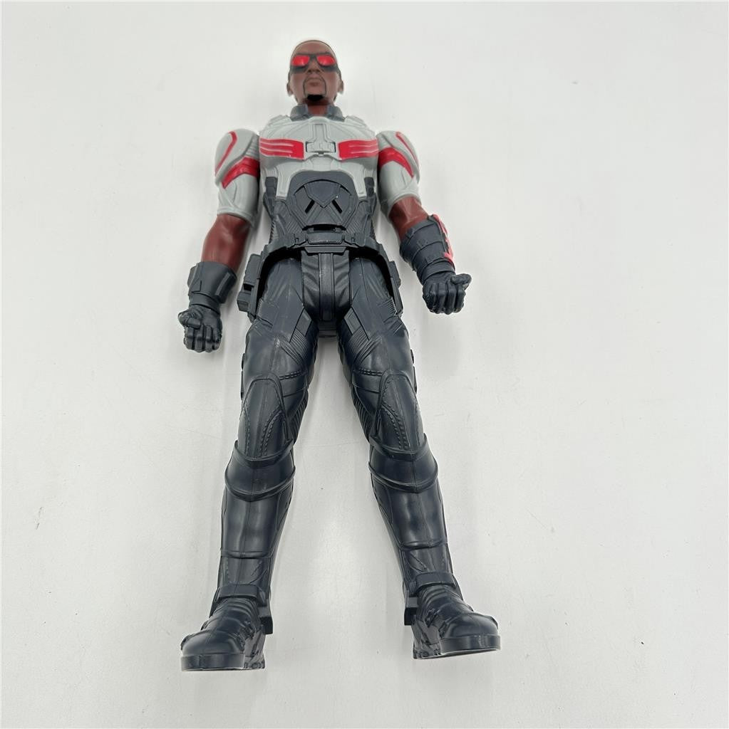 Talking MARVEL FALCON 11” AVENGERS INFINITY WAR TITAN HERO SERIES FIGURE Only