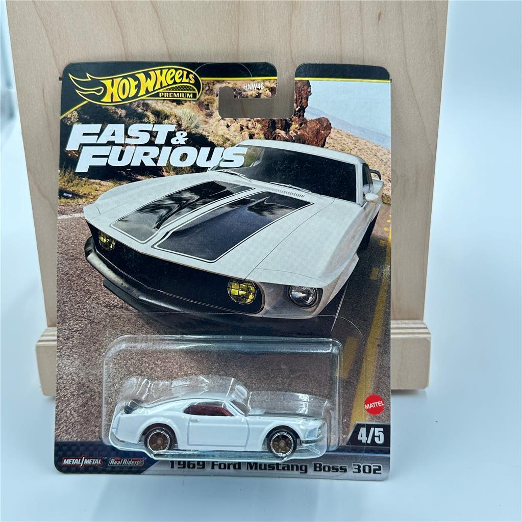  Hot Wheels 1:64 Fast & Furious Ford Mustang Boss 302 White Diecast Car HYP71 