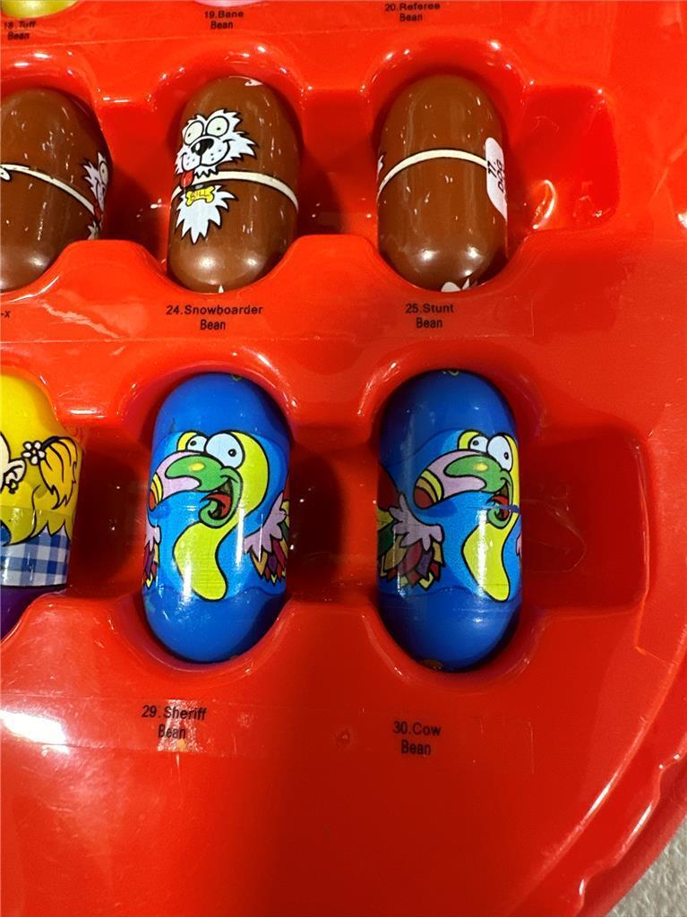 61 Mighty Beanz With Red Case 