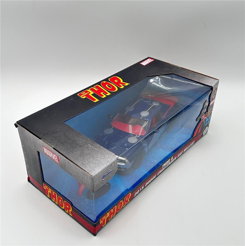 32186) JADA HOLLYWOOD 2015 DODGE CHALLENGER SRT8 HELLCAR 1/24 with THOR FIGURE 